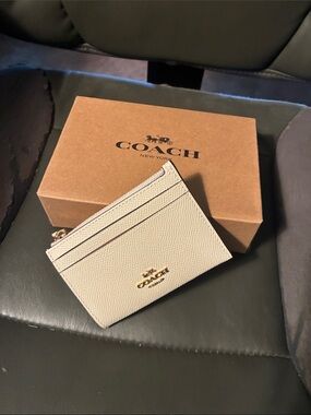 Coach Small Pebbled Leather Zip Card Case - Light Beige with Gold Hardware